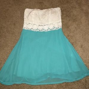 Short strapless dress